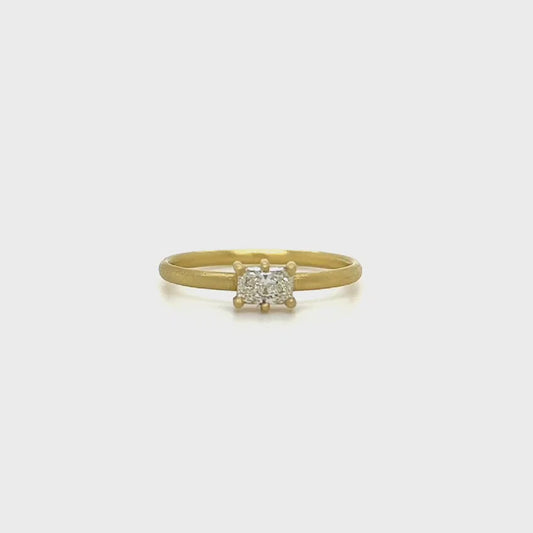 Bright and Beautiful Radiant Diamond set in 18kt gold ring